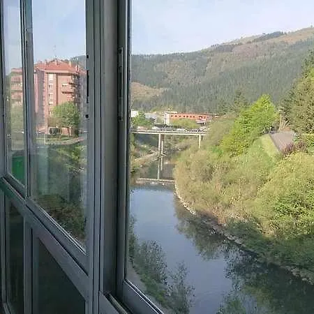 Apartment Piso Rio Nervion 15 Minutos Bilbao