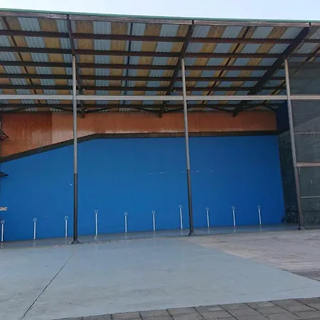 Piso Rio Nervion 15 Minutos Bilbao Apartment *